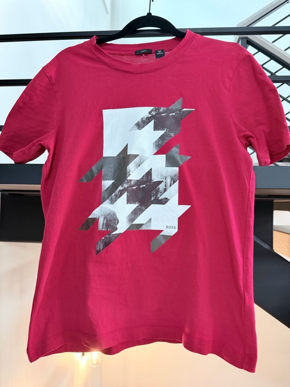 Boss Pink Graphic Crewneck T-Shirt with Silver Accent size S